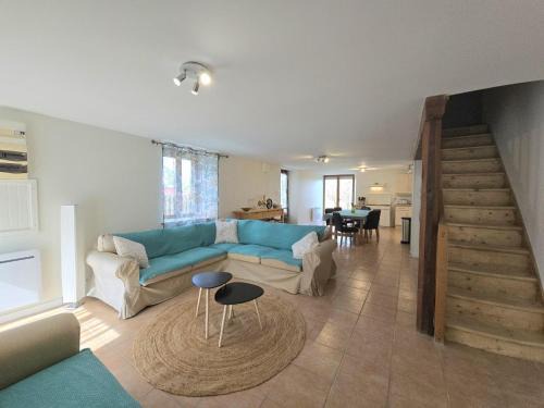 Saint-Meard-de-Drone House | Les Bigoussies 1 Gite Vert