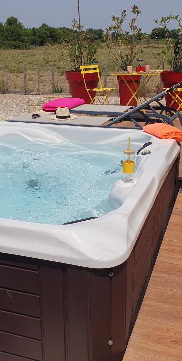 Le Cailar Bed & Breakfast | Les bonbonnettes