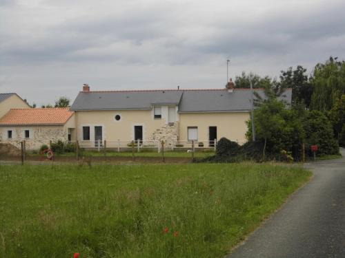 Le Mesnil-en-Vallee House | Les bords de Loire