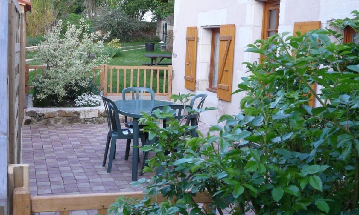 Roches-Premarie-Andille House | Les Boulites - Roches-premarie