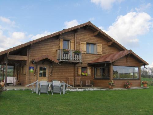 Longechaux Bed & Breakfast | Les Bruchels, Longechaux