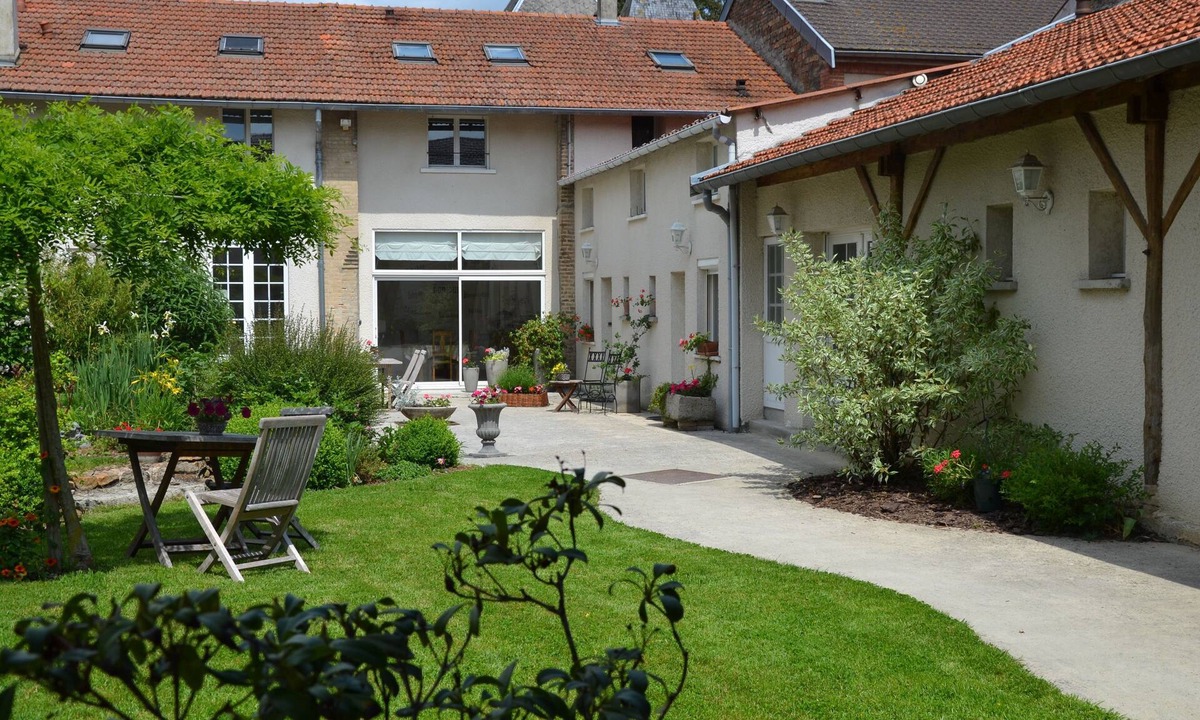 Lavannes House | Les Célestines