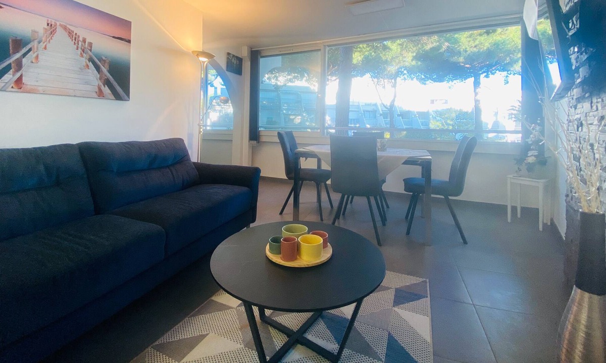 Le Grau-Du-Roi Apartment | Les Caravelles - P3 with garden view