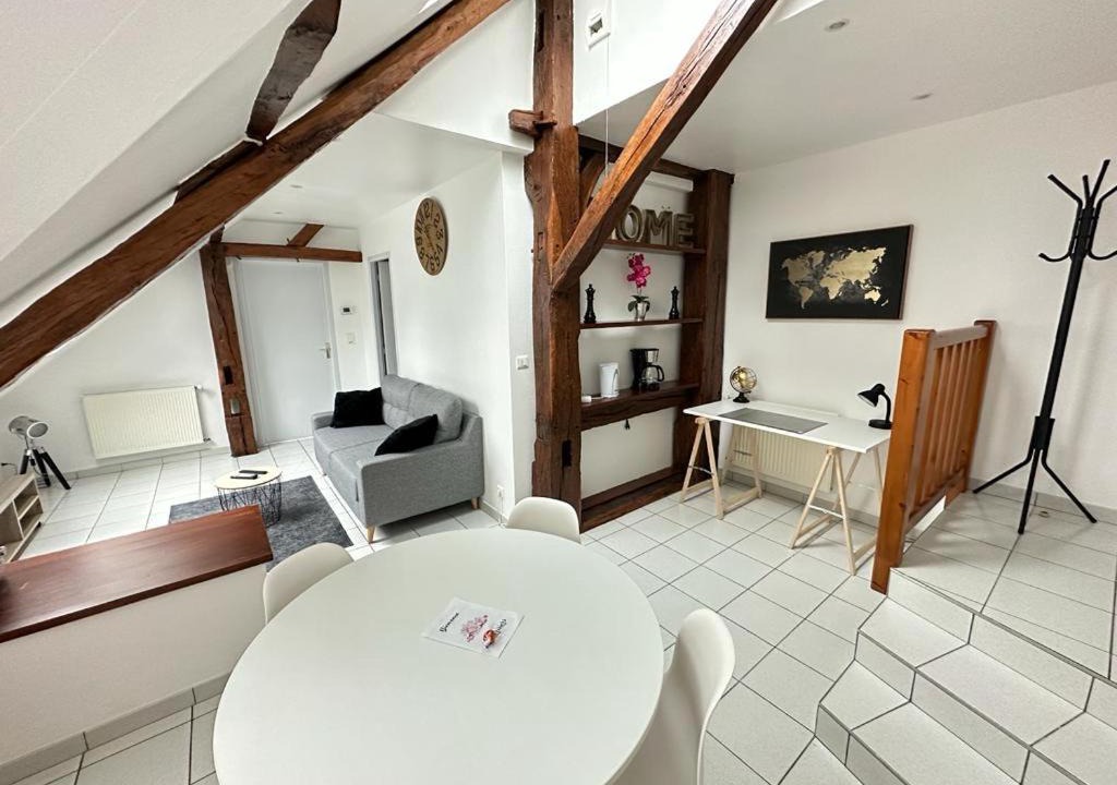 Bavans Apartment | Les cerisiers