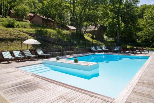 Pourcharesses Ski Chalet | Les Châtaigniers du Lac