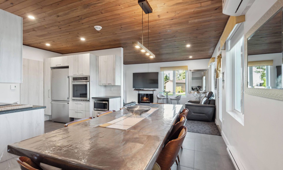 Larouche Cottage | Les Chalets Baie Cascouia