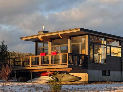 Saint-Alexis-des-Monts Ski Chalet | Les Chalets Double K # 2