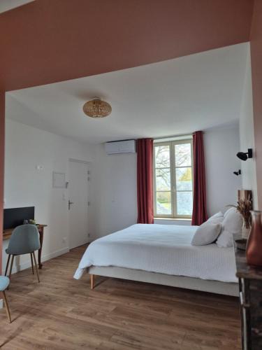 Saint-Remy-la-Varenne Bed & Breakfast | Les chambres de Marcel