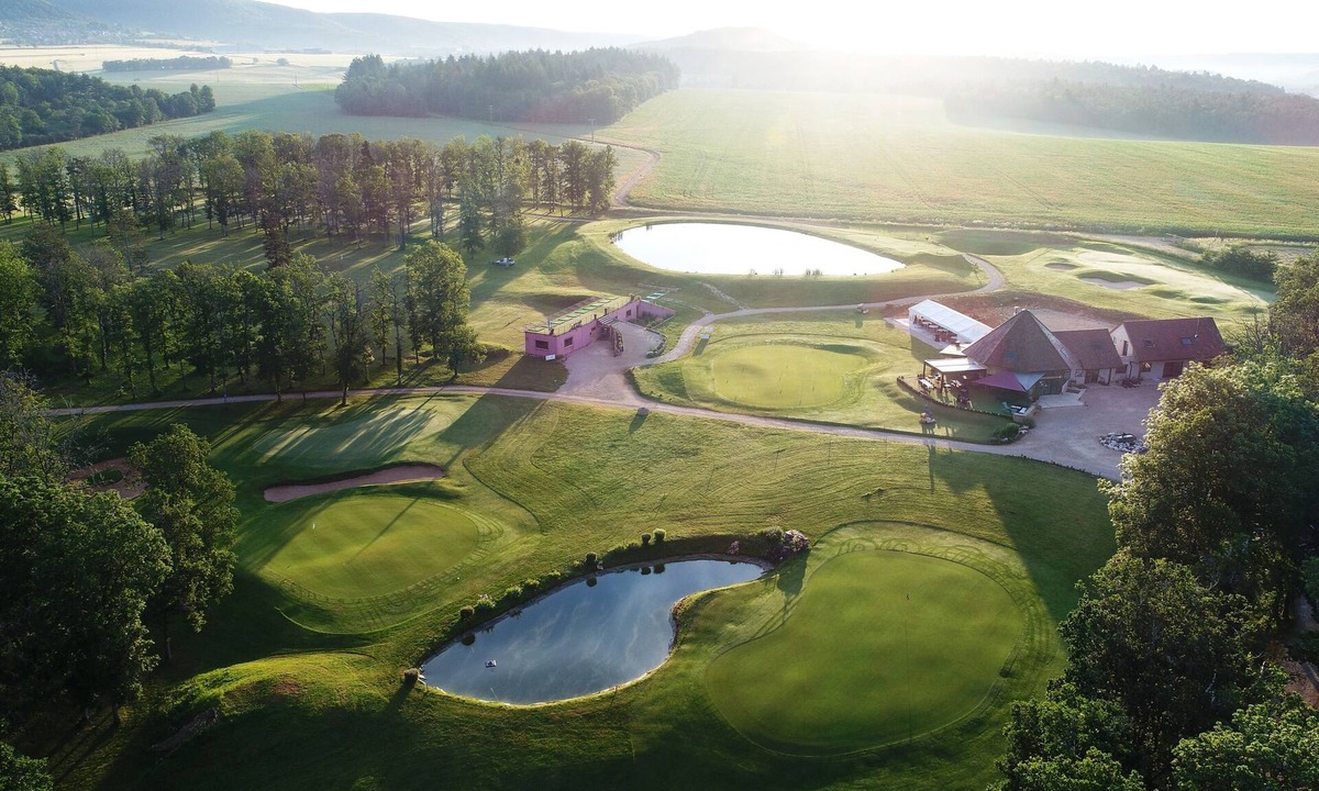 Malain House | Les Chambres du golf - Golf de La Chassagne