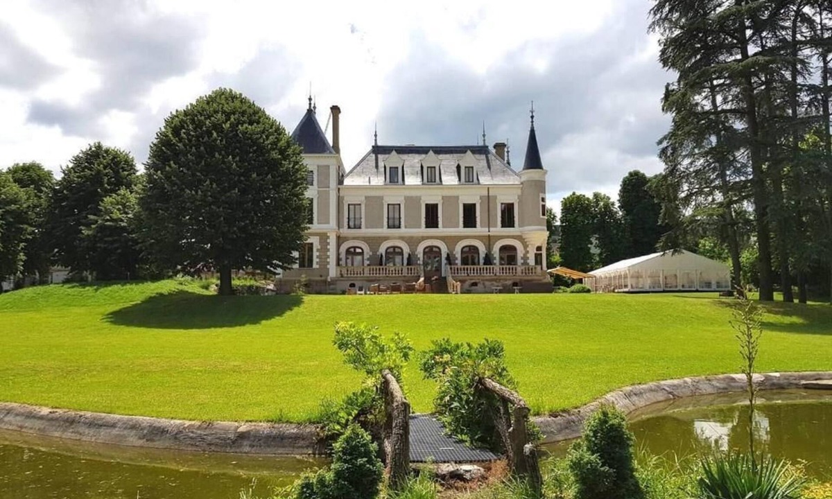 Saint-Paul en Jarez House | Les Chambres d'Hôtes du Château Eclosion
