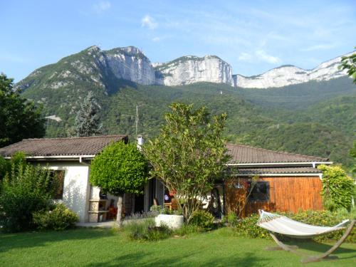 Noyarey Bed & Breakfast | Les champs dorés