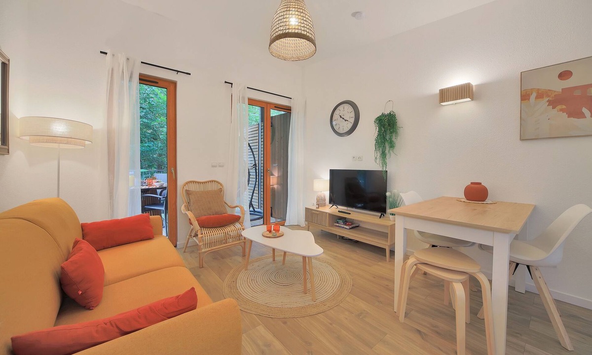 Eppe-Sauvage House | Les Charmes C24B - Le Val Joly