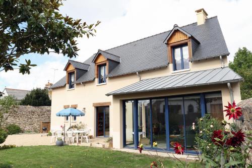 Cancale Villa | Les Chouettes