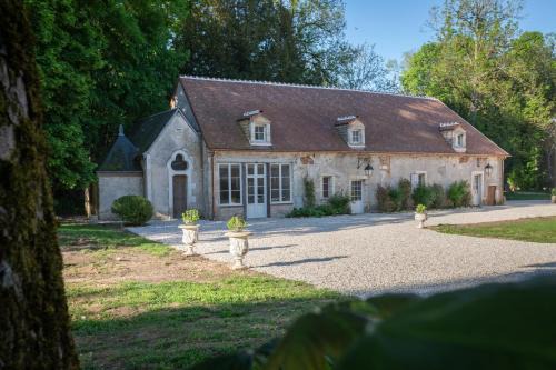 Le Subdray Apartment | Les communs du Château du Sollier - Charme Calme Confort Climatisation - à 5mn du péage - Panette Collection