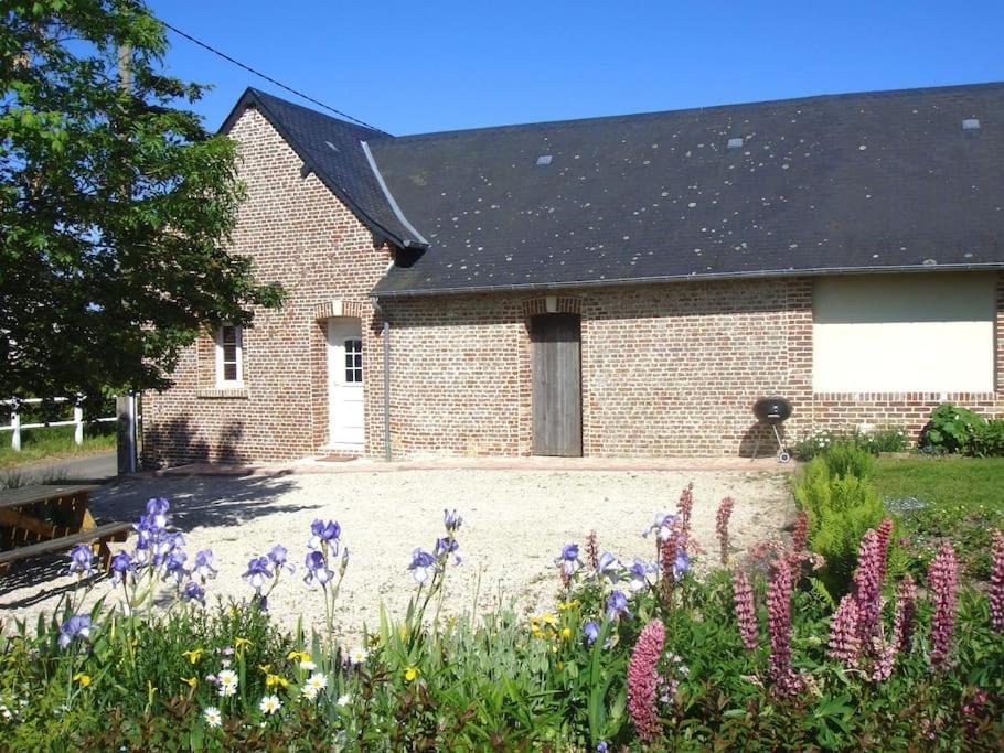 Nibas House | les coquelicots