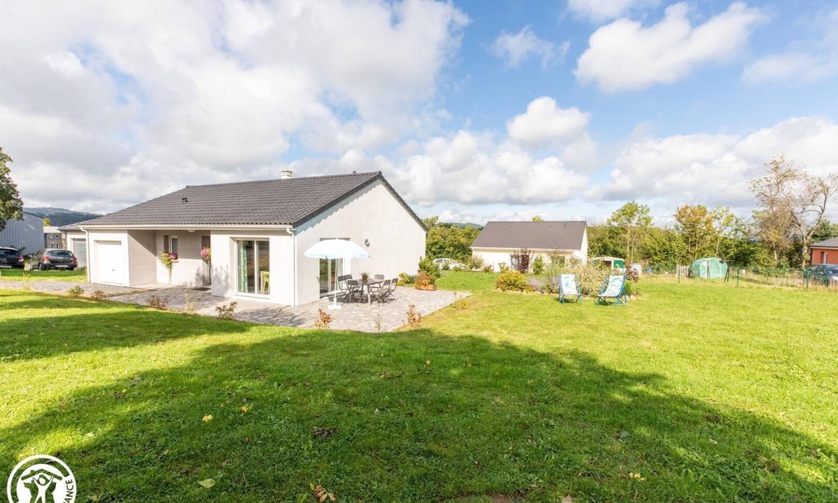 Saint-Pierre-Roche House | Les Croix Petites - Saint Pierre Roche