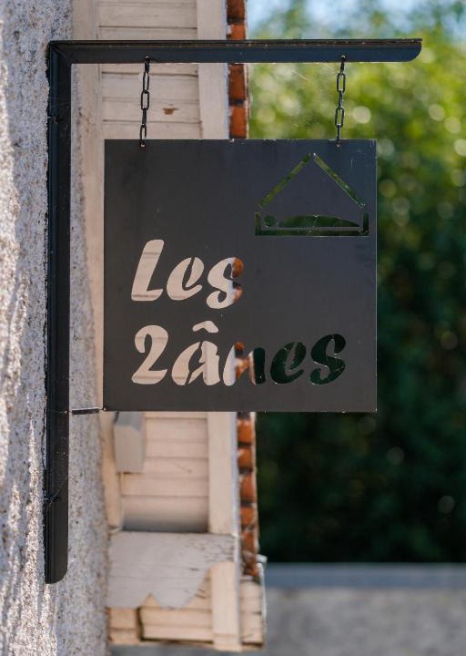 Veuves Bed & Breakfast | Les deux anes
