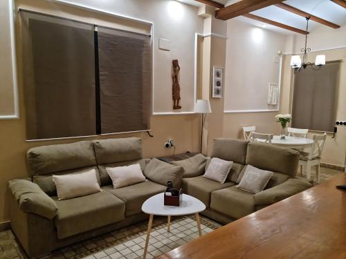 Montserrat House | Les Dos Nines
