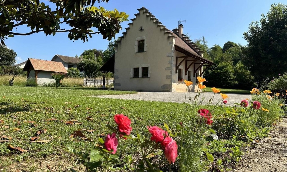 Conzieu House | Les Epées - Conzieu - Gîte