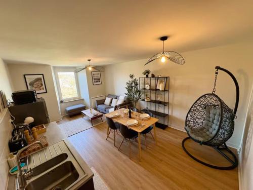 Montaubert - Rille - Saint-Sulpice Apartment | Les Escales Refuge du Château 2 chambres