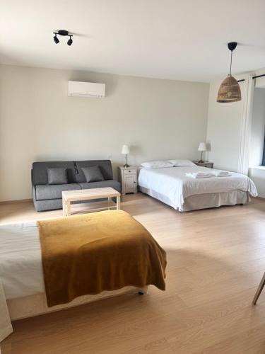 Paroisse Saint-Vincent-de-Paul Apartment | Les Fenêtres du Parc