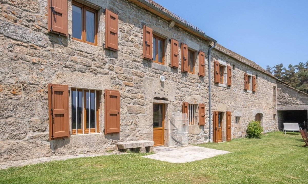 Peyre-en-Aubrac House | Les Fleurs de l'Aubrac 4/6 pers