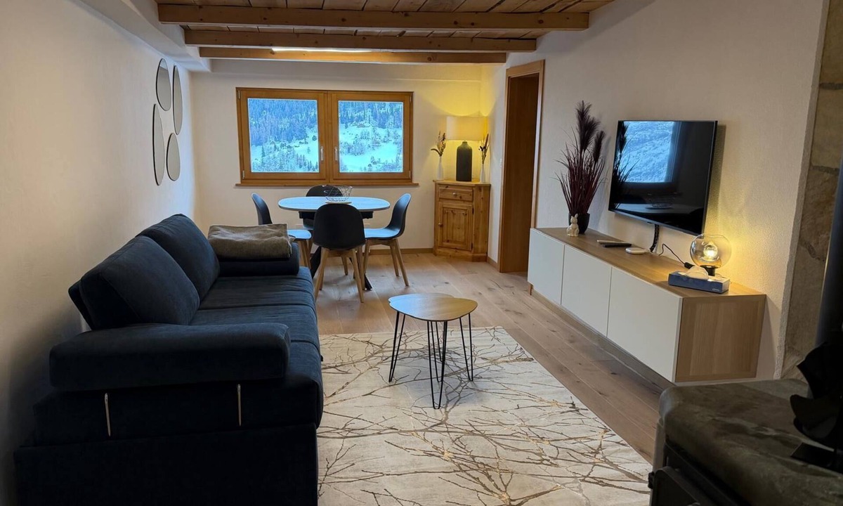 Heremence Apartment | Les Flocons - Cosy apartment with private terrace