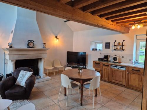 Vasteville House | Les gîtes d'Herquetot -"Les Genêts"