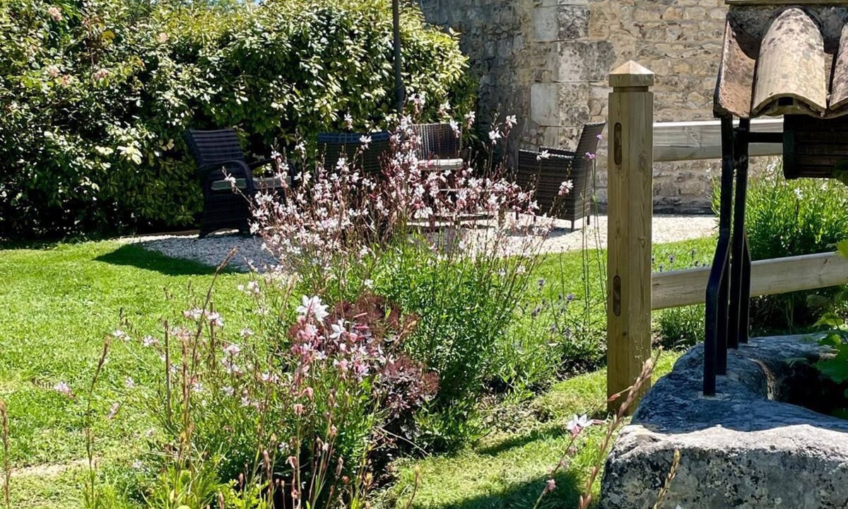 Floirac Bed & Breakfast | Les Girauderies Chambres d'Hotes