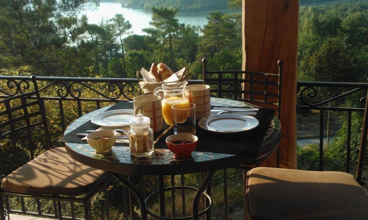 Montauroux Bed & Breakfast | Les Gites du Lac - Chambre d'hotes