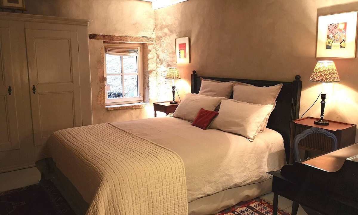 Bois-Sainte-Marie Apartment | Les Glycines - double room