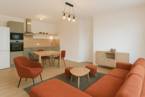 Chartres Apartment | Les Glycines