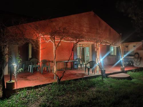 Brignac Villa | Les Glycines-Villa climatisée-Piscine-BBQ-Parking