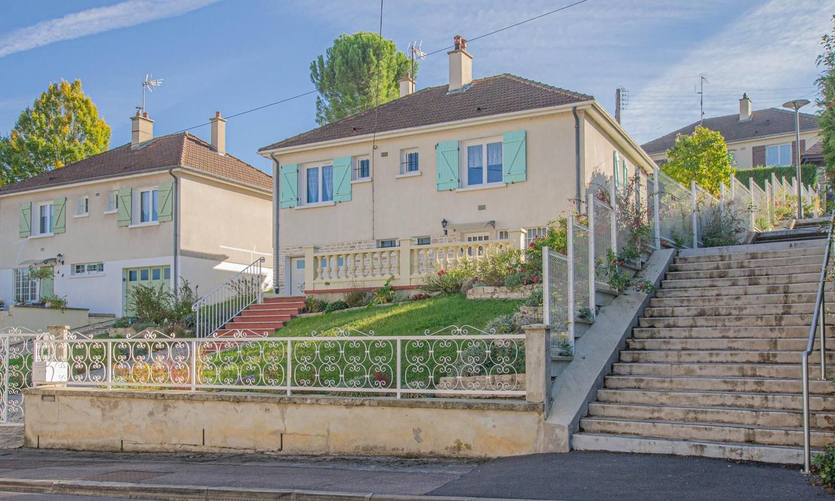 Bar-sur-Aube House | Les Gradines - BAR SUR Aube