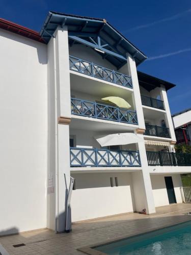 Hendaye Apartment | LES HAUTS DE BIANTENIA AVEC WIFi