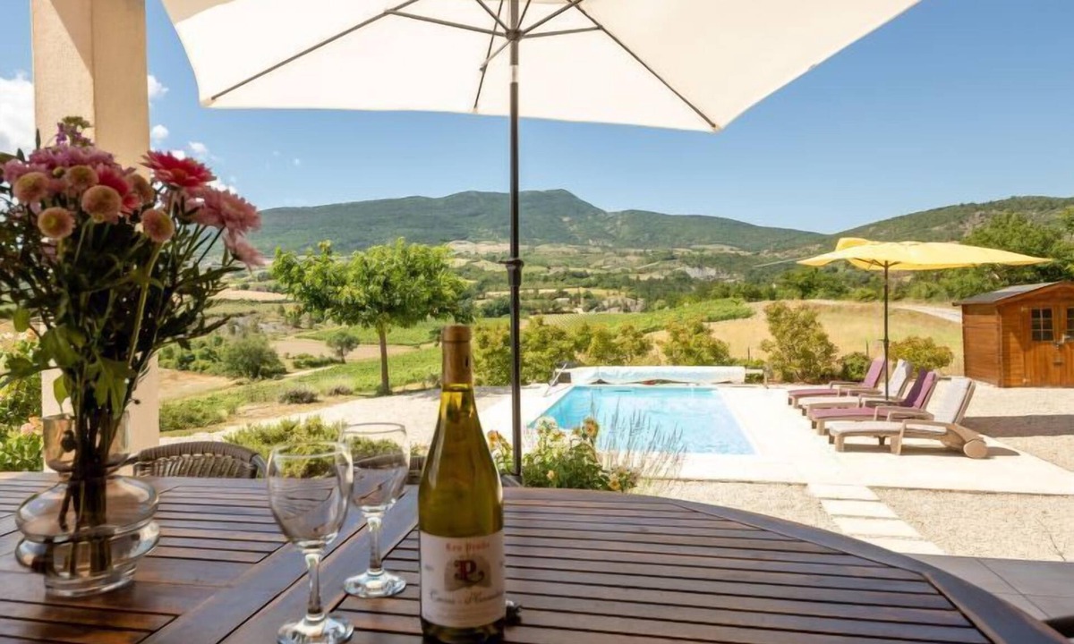 Sainte-Jalle House | Les Hauts de Jallia by Interhome