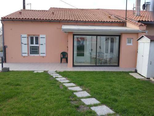 Jau-Dignac-et-Loirac House | "Les Hirondelles"