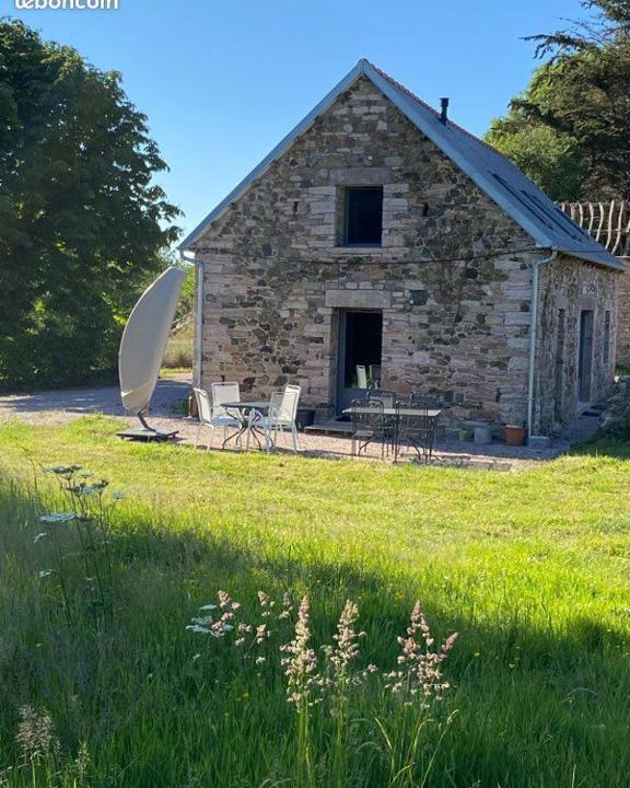 Erquy House | Les hirondelles