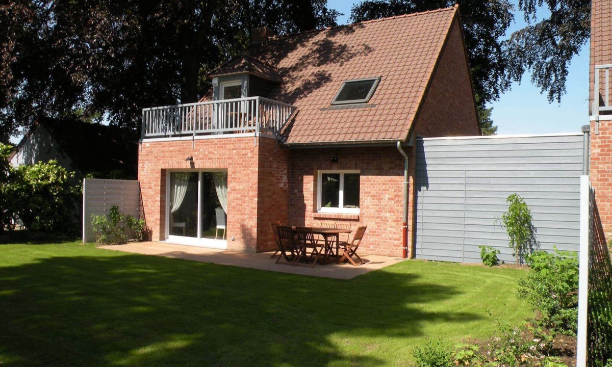 Sainghin-en-Melantois House | Les Ifs B: Charming Cottage & Private Garden - Lille