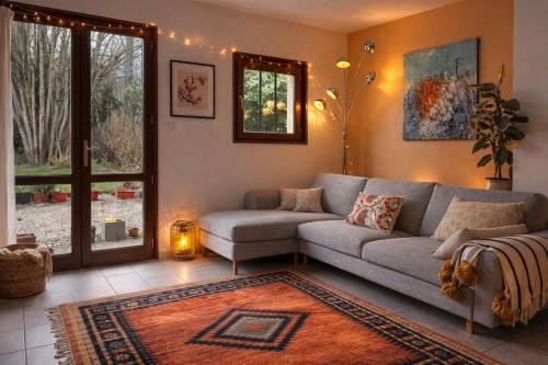 Chevagny-les-Chevrieres Apartment | Les Jardins de Chevagny Parking - Jardin - 6 Personnes