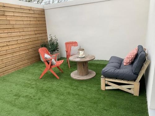 Amiens Apartment | LES JARDINS avec terrasse