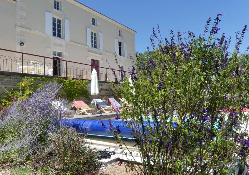Xanton House | Les Jardins de Xanton