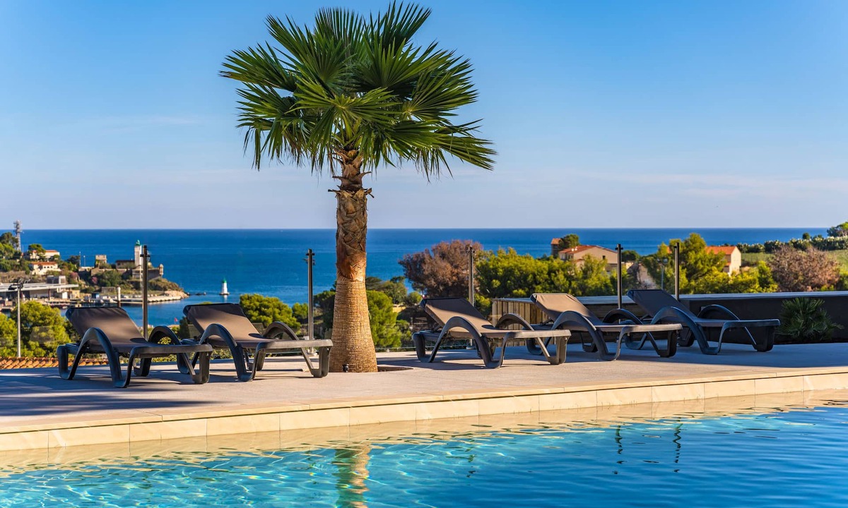 Port-Vendres Hotel | Les Jardins du Cèdre, Boutique hotel & gastronomy