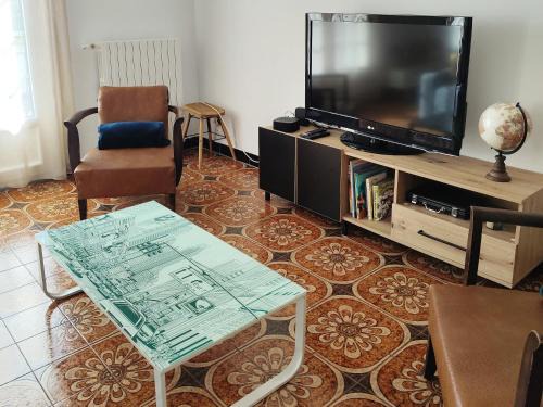 Digoin Apartment | Les jardins Ducarouge 2 climatisé