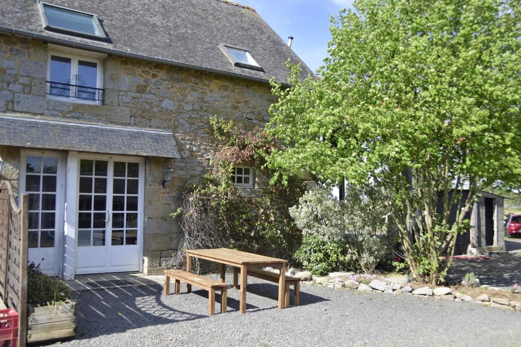 Saint-Ouen-La-Rouerie House | Les jardins des coccinelles