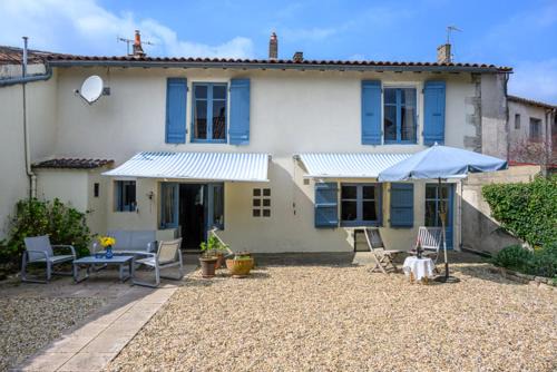 Chef-Boutonne Bed & Breakfast | Les Jonquilles