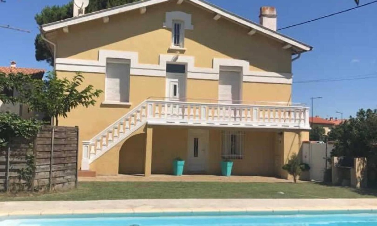 Saint-Esteve House | Les lauriers blancs - SAINT-ESTEVE