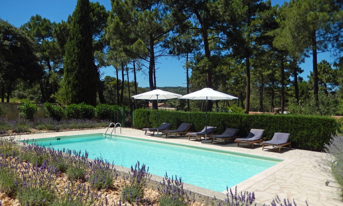 Mornas Villa | Les Lauriers - The perfect area in Mornas for cyclists, hikers & wine lovers.