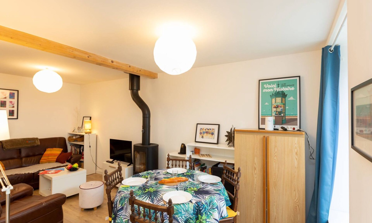 Le Vivier-sur-Mer House | Les Liesses by Interhome