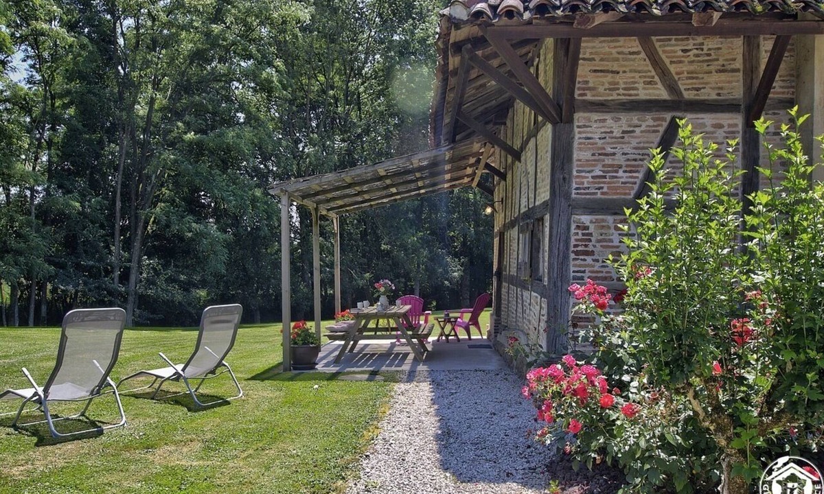Beaupont House | Les Loges de Bevey - Beaupont